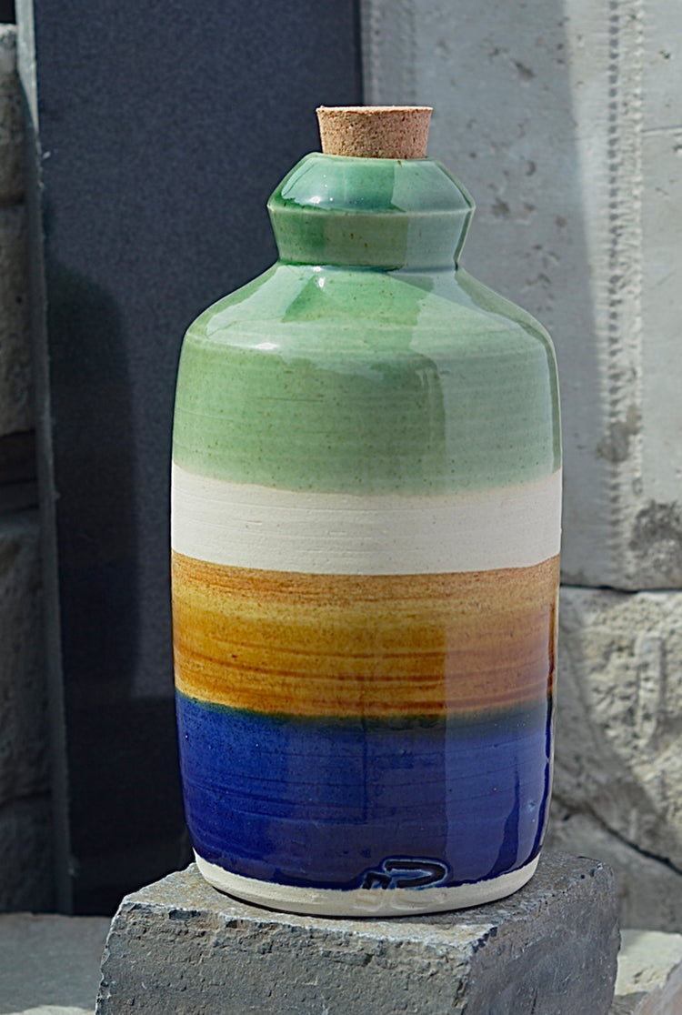 Handcrafted-jodi-water bottle-ceramic-eco-conscious-sustainable