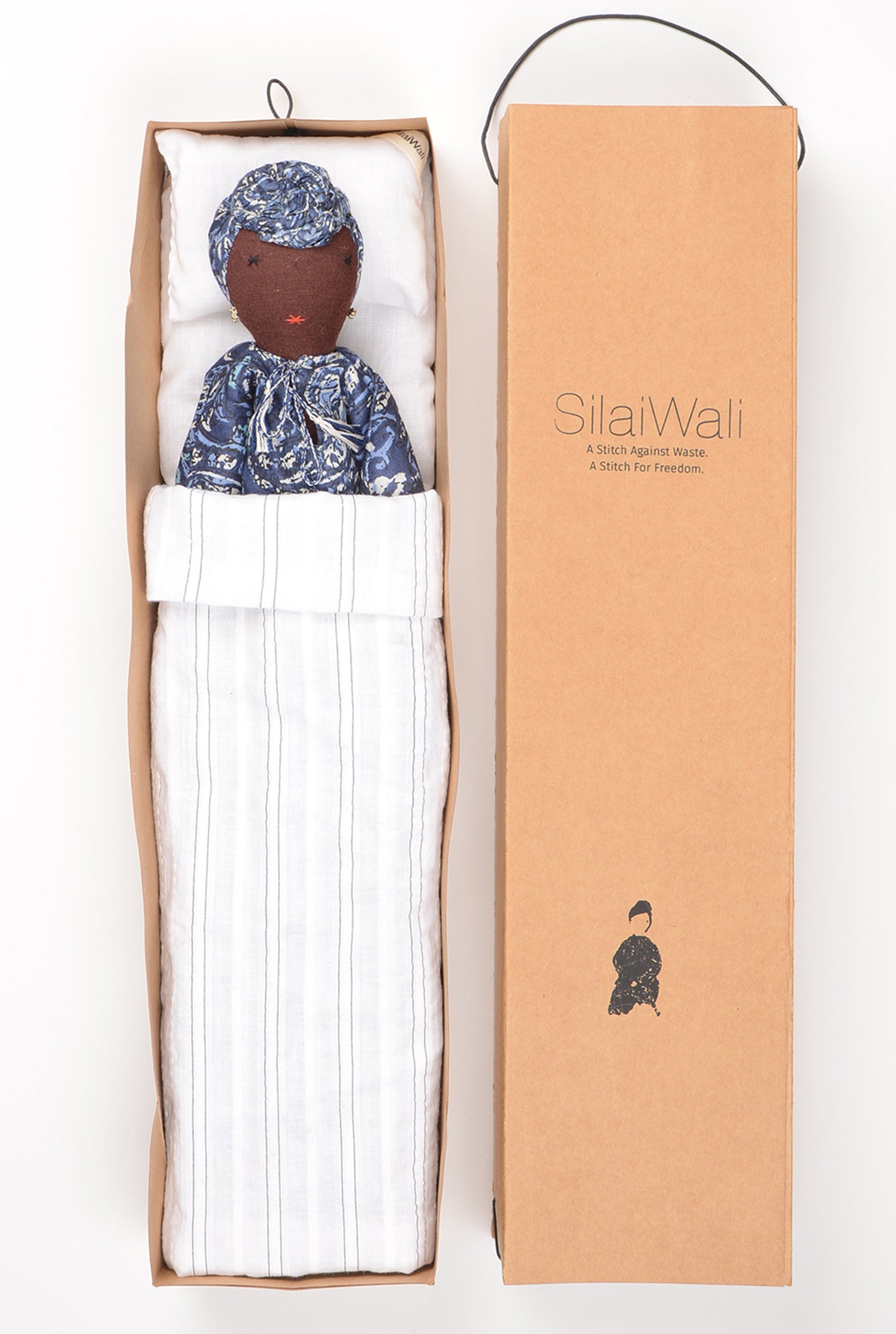 handcrafted- jodi-dolls- afghan-woman- refugees