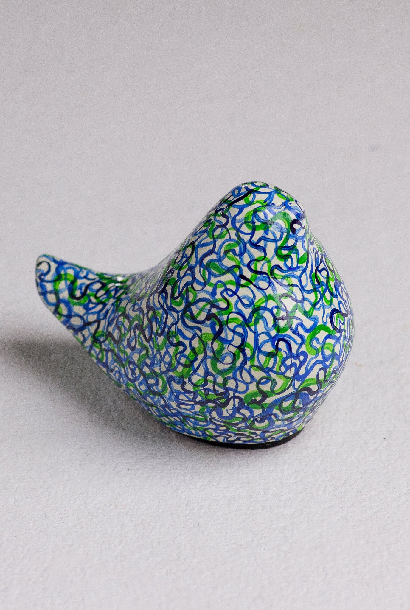 decor-handcrafted-ceramic-handpainted-paperweight-bird