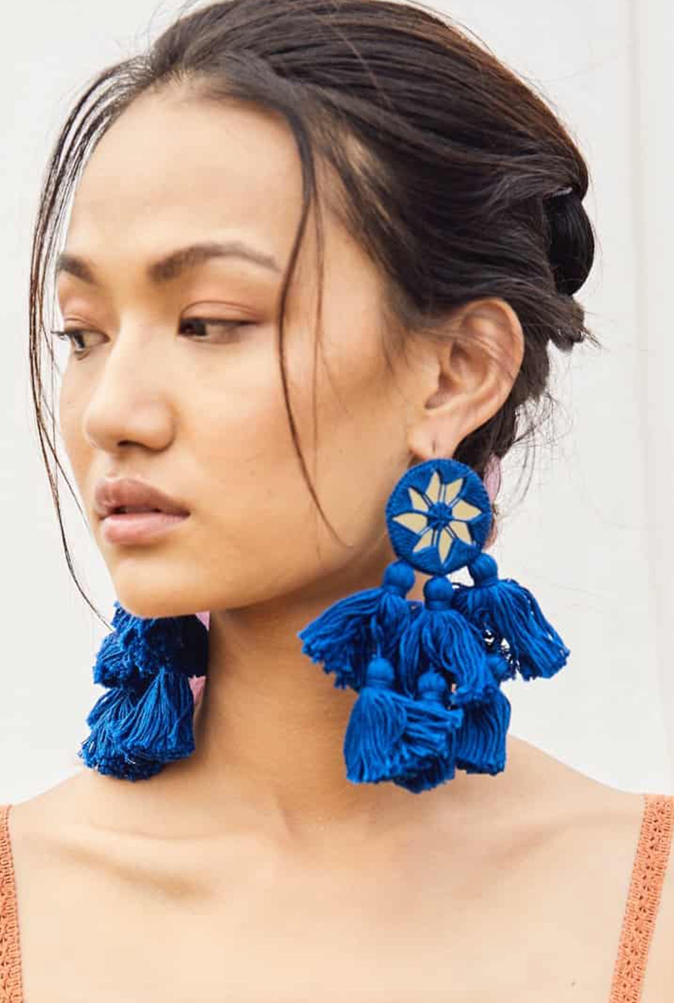 Petite Fashion and Style Blog  Catherine Malandrino Cassie Top  Kate Spade  Dody Small Crossbody  Vanessa Mooney Astrid Knotted Tassel Earrings   Click to Read More14  The Blue Hydrangeas 