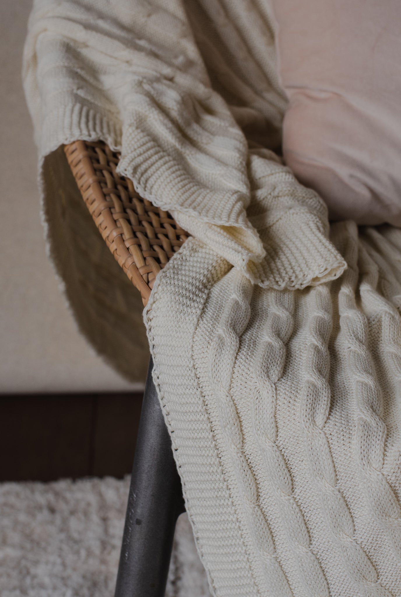 Cable Knit Throw