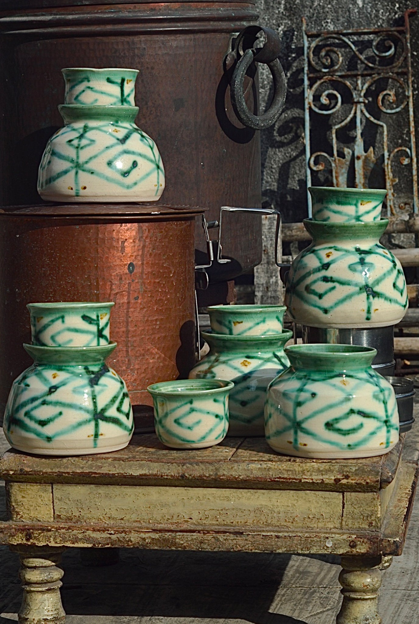 Handcrafted-jodi-water bottle-ceramic-eco-conscious-sustainable