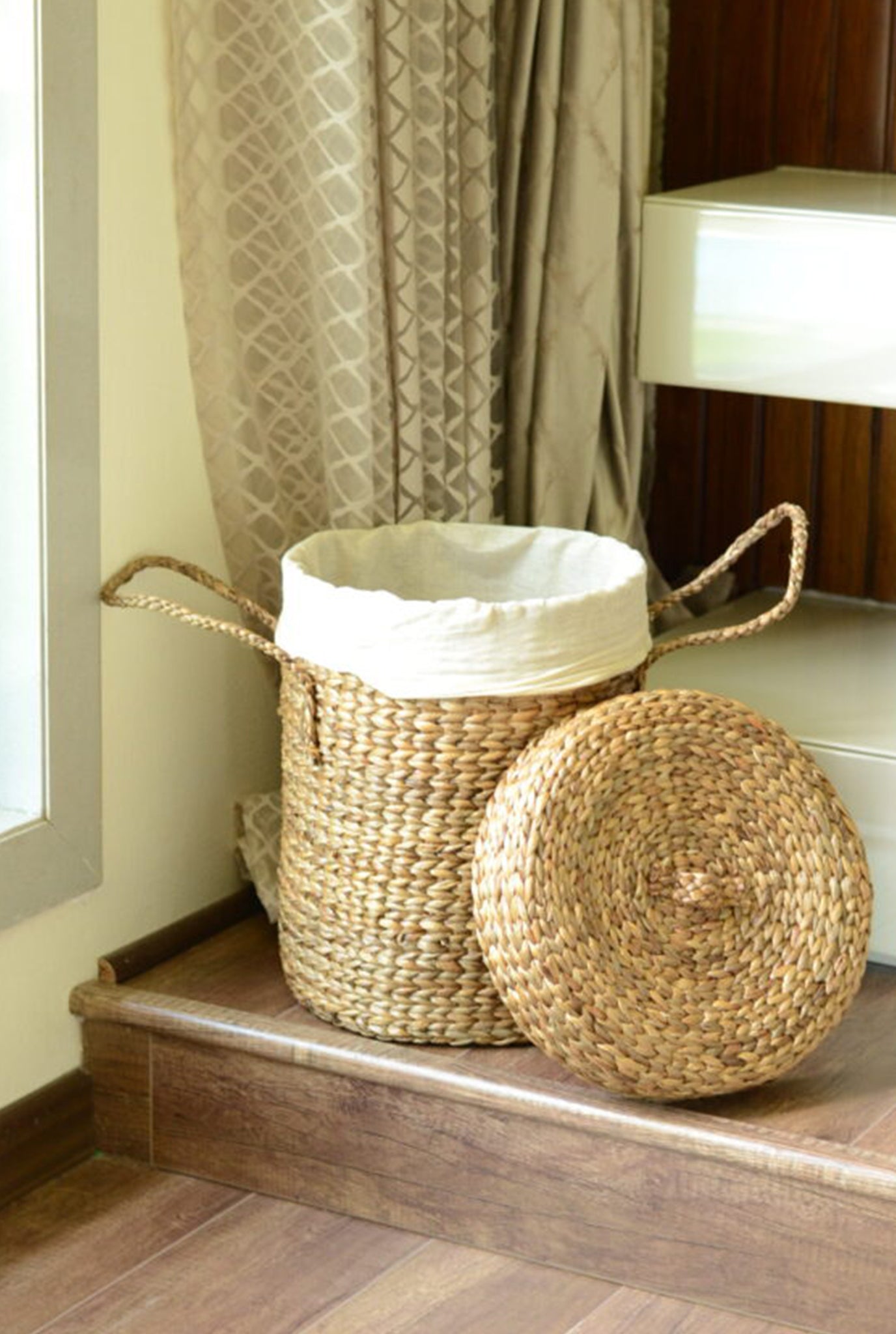 jodi-sustainable-water hyacinth- box- handcrafted